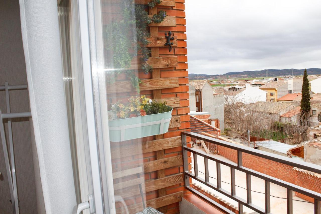 Apartamentos Oncemolinos Con Desayuno Consuegra Exterior foto