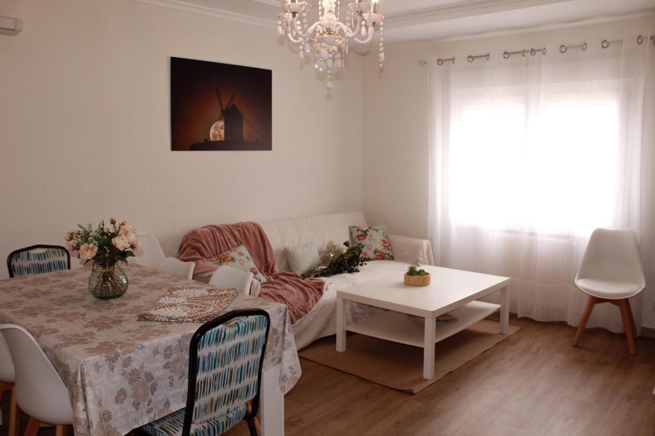 Apartamentos Oncemolinos Con Desayuno Consuegra Exterior foto